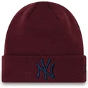 czapka-bordowa-z-granatowym-logo-cuff-league-essential-new-york-yankees-mlb-od-new-era