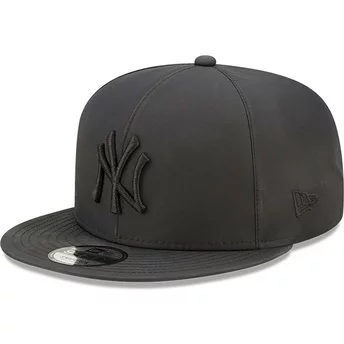 Czarna, płaska czapka snapback z czarnym logo 9FIFTY Gore-Tex New York Yankees MLB od New Era