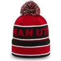 czapka-czerwono-czarna-z-pomponem-cuff-jake-manchester-united-football-club-premier-league-od-new-era