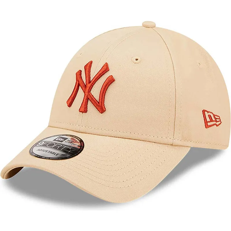 czapki-curva-bezowy-tasma-regulowana-marron-9forty-league-essential-new-york-yankees-mlb-new-era czapki-curva-bezowy-tasma-regulowana-marron-9forty-league-essential-new-york-yankees-mlb-new-era