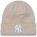 czapki-bezowy-cuff-league-essential-new-york-yankees-mlb-new-era