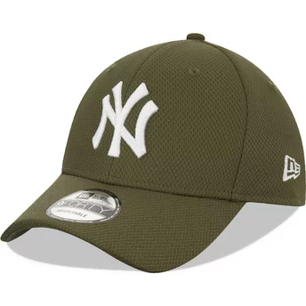 Zielona, regulowana czapka z zakrzywionym daszkiem 9FORTY Diamond Era z logo New York Yankees MLB od New Era
