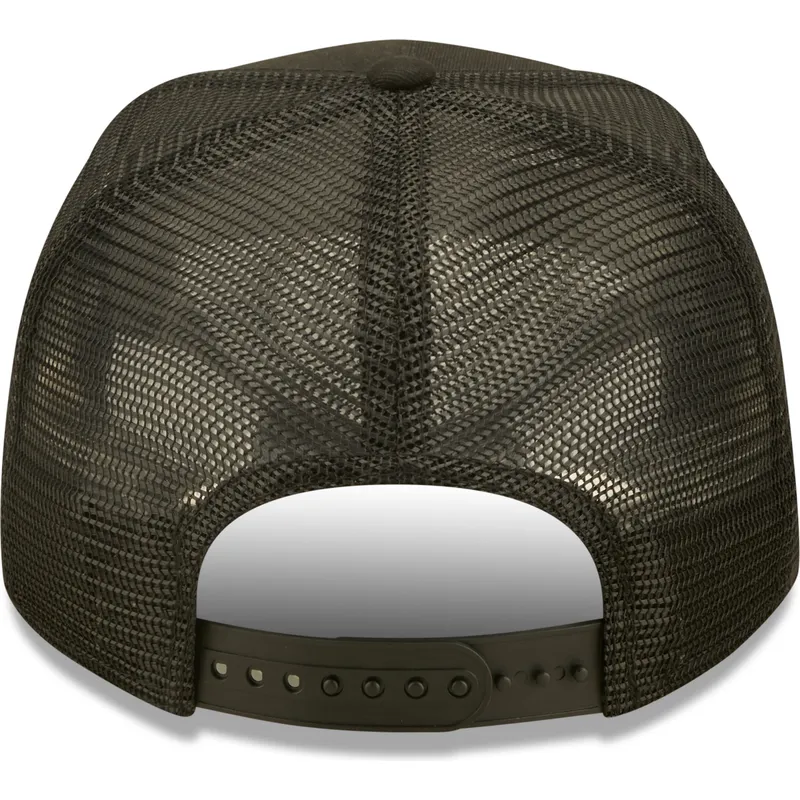 czapki-curva-czarny-snapback-a-frame-new-era