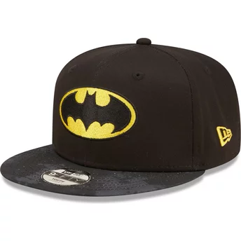 Czarna, płaska czapka snapback dla chłopca 9FIFTY Batman DC Comics od New Era