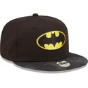 czarna-plaska-czapka-snapback-dla-dzieci-9fifty-batman-dc-comics-od-new-era