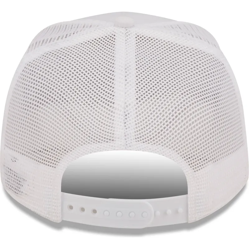 czapki-curva-bialy-snapback-a-frame-new-era
