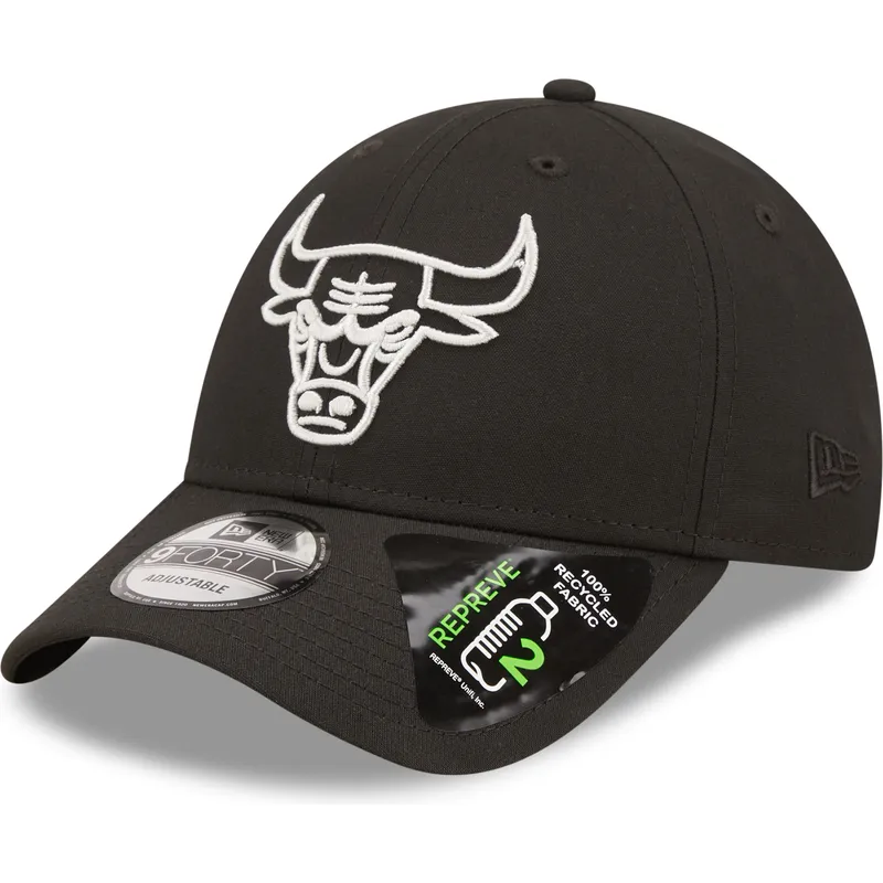 czarna-regulowana-czapka-z-zakrzywionym-daszkiem-9forty-repreve-monochrom-chicago-bulls-nba-new-era