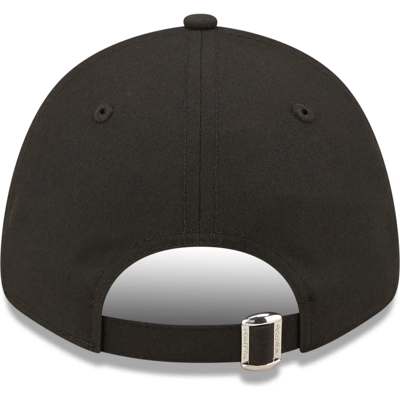 czarna-regulowana-czapka-z-zakrzywionym-daszkiem-9forty-repreve-monochrom-chicago-bulls-nba-new-era