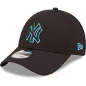 czarna-czapka-z-zakrzywionym-daszkiem-regulowana-z-niebieskim-logo-9forty-neon-outline-new-york-yankees-mlb-od-new-era