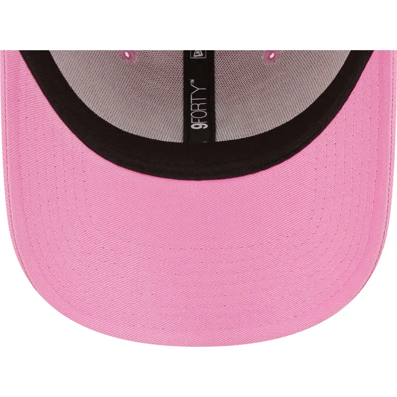 czapki-curva-roz-tasma-regulowana-9forty-league-essential-new-york-yankees-mlb-new-era