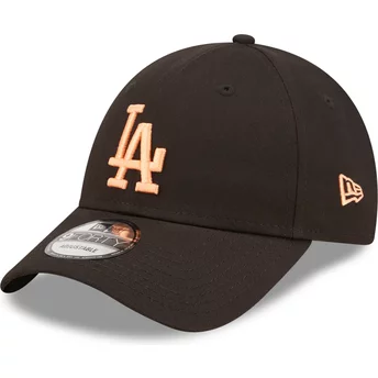 Czarna, regulowana czapka z zakrzywionym daszkiem z pomarańczowym logo 9FORTY League Essential Los Angeles Dodgers MLB od New Er