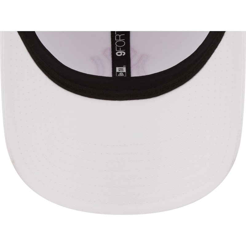 new-era-curved-brim-pink-logo-9forty-league-essential-new-york-yankees-mlb-white-adjustable-cap