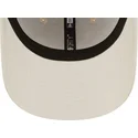 czapki-curva-bezowy-tasma-regulowana-9forty-league-essential-new-york-yankees-mlb-new-era