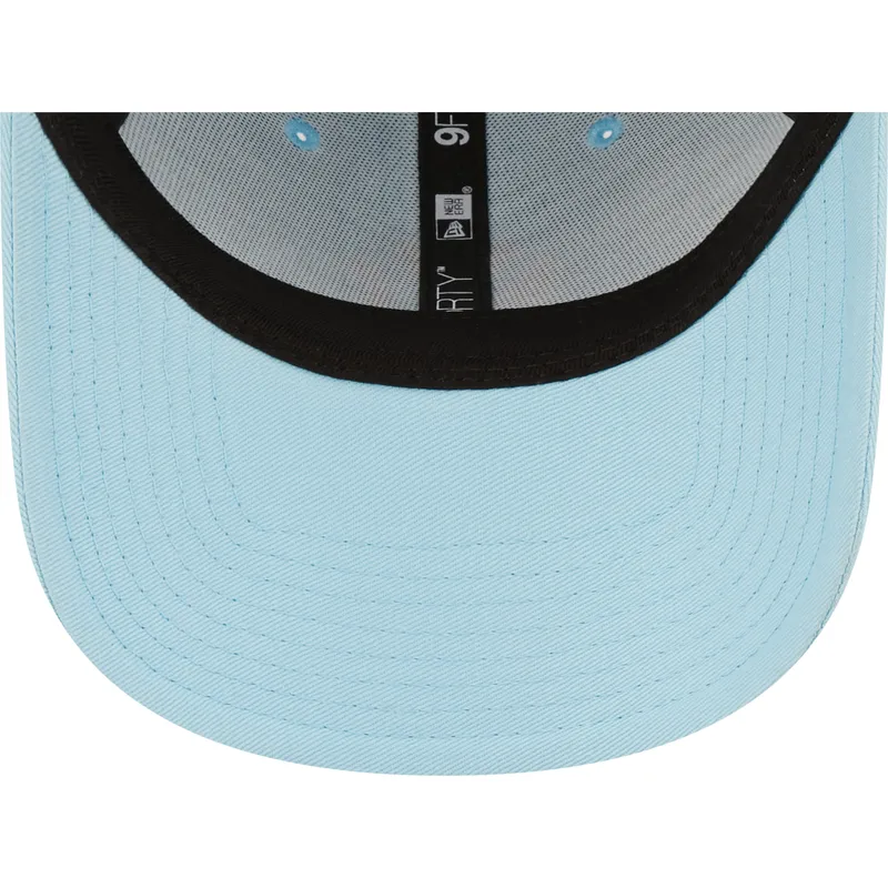 czapki-curva-niebieski-tasma-regulowana-claro-9forty-league-essential-new-york-yankees-mlb-new-era czapki-curva-niebieski-tasma-regulowana-claro-9forty-league-essential-new-york-yankees-mlb-new-era