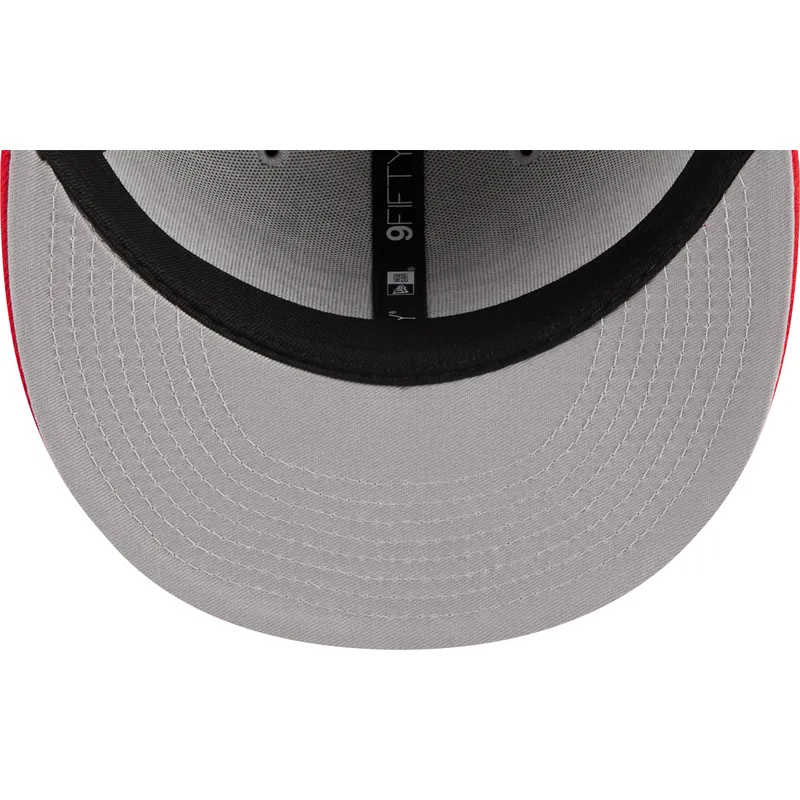 szara-i-czerwona-czapka-z-daszkiem-snapback-9fifty-draft-edition-2023-chicago-bulls-nba-new-era