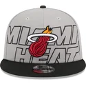 czapki-plana-szary-snapback-9fifty-draft-edition-2023-miami-heat-nba-new-era