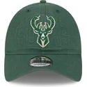 zielona-regulowana-czapka-z-zakrzywionym-daszkiem-9twenty-draft-edition-2023-milwaukee-bucks-nba-new-era