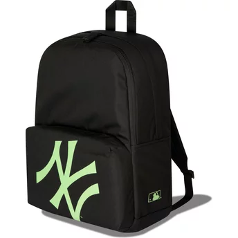 Czarny plecak z zielonym logo Multi Stadium New York Yankees MLB od New Era
