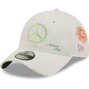 biala-regulowana-czapka-z-zakrzywionym-daszkiem-9twenty-washed-graphic-od-new-era