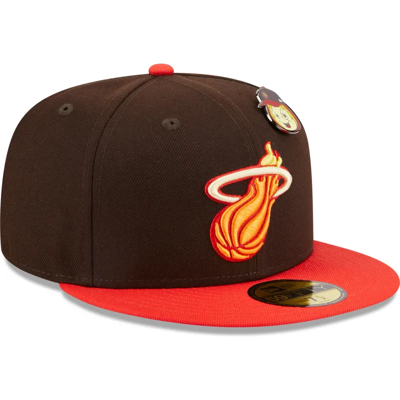 plaska-czapka-brazowo-czerwona-dopasowana-59fifty-the-elements-fire-pin-miami-heat-nba-new-era