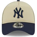 bezowo-granatowa-czapka-truckerka-9forty-a-frame-all-day-trucker-new-york-yankees-mlb-od-new-era