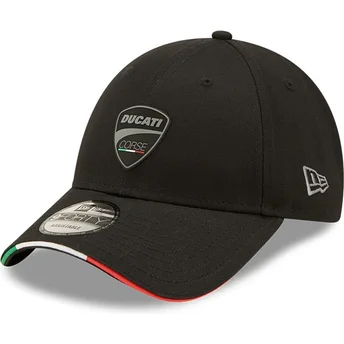 Czarna, regulowana czapka z zakrzywionym daszkiem 9FORTY Repreve Flag Sandwich od Ducati Motor MotoGP od New Era