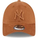 czapki-curva-brazowy-tasma-regulowana-9forty-cord-new-york-yankees-mlb-new-era
