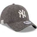 ciemnoszara-zakrzywiona-czapka-regulowana-9twenty-tweed-pack-new-york-yankees-mlb-od-new-era