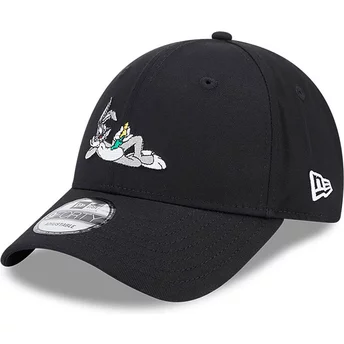 Czarna, regulowana czapka z daszkiem 9FORTY Bugs Bunny z Looney Tunes od New Era
