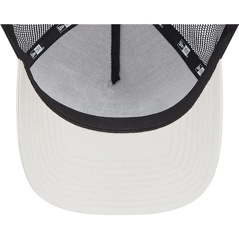 czapki-curva-bezowy-snapback-a-frame-bugs-bunny-y-pato-lucas-looney-tunes-new-era czapki-curva-bezowy-snapback-a-frame-bugs-bunny-y-pato-lucas-looney-tunes-new-era