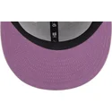 bezowa-czapka-z-daszkiem-snapback-z-pomaranczowym-logo-9fifty-side-patch-new-york-yankees-mlb-od-new-era