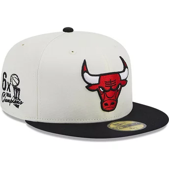 Biała i czarna regulowana czapka z daszkiem 59FIFTY Chicago Bulls NBA Championships od New Era