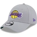 szara-zakrzywiona-czapka-regulowana-9forty-team-side-patch-los-angeles-lakers-nba-od-new-era