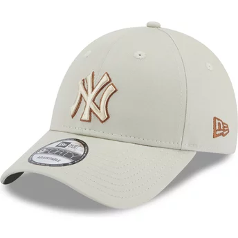 Regulowana beżowa czapka z zakrzywionym daszkiem 9FORTY Team Outline New York Yankees MLB od New Era