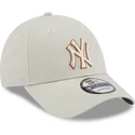 czapki-curva-bezowy-tasma-regulowana-9forty-team-outline-new-york-yankees-mlb-new-era