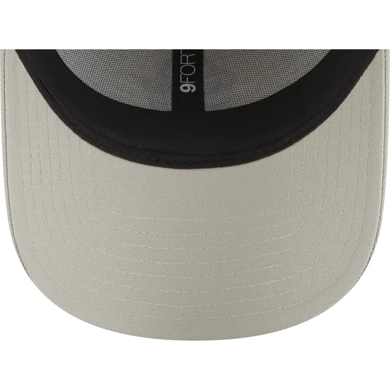 czapki-curva-bezowy-tasma-regulowana-9forty-team-outline-new-york-yankees-mlb-new-era