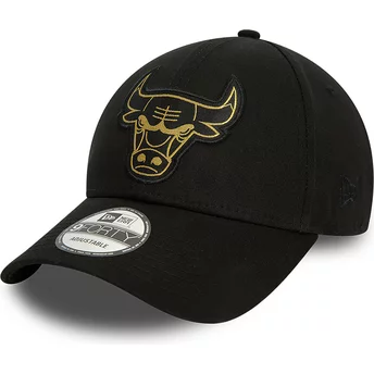 Czarna, regulowana czapka z daszkiem 9FORTY z metalową naszywką Chicago Bulls NBA od New Era