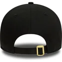 czarna-zakrzywiona-regulowana-czapka-9forty-metallic-badge-chicago-bulls-nba-od-new-era
