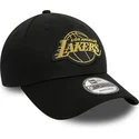 czapki-curva-czarny-tasma-regulowana-9forty-metallic-badge-los-angeles-lakers-nba-new-era