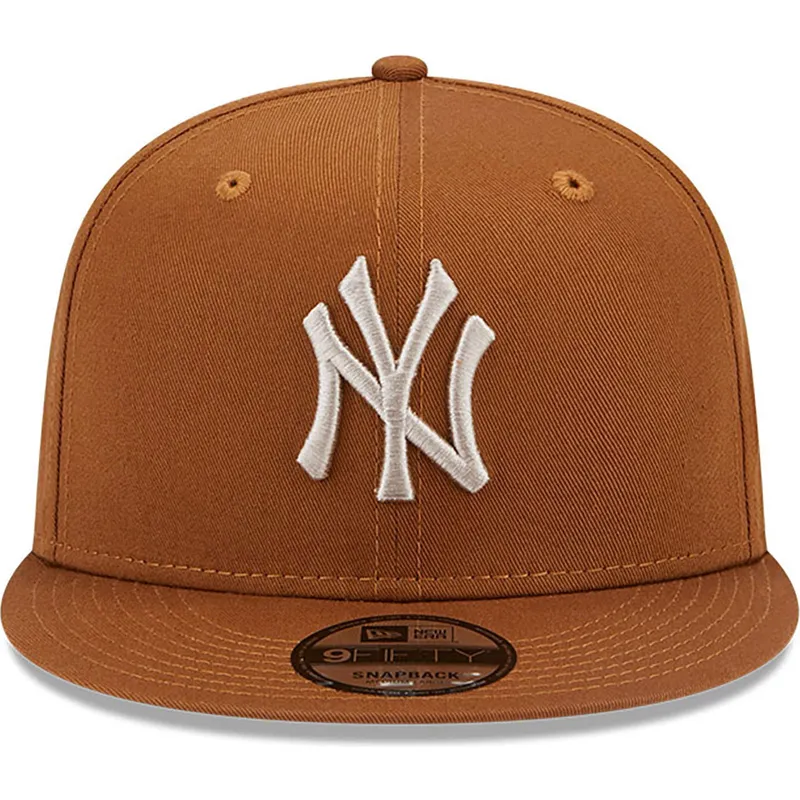 czapki-plana-brazowy-snapback-9fifty-league-essential-new-york-yankees-mlb-new-era czapki-plana-brazowy-snapback-9fifty-league-essential-new-york-yankees-mlb-new-era