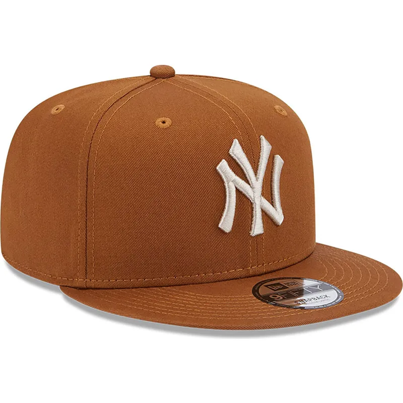 czapki-plana-brazowy-snapback-9fifty-league-essential-new-york-yankees-mlb-new-era czapki-plana-brazowy-snapback-9fifty-league-essential-new-york-yankees-mlb-new-era