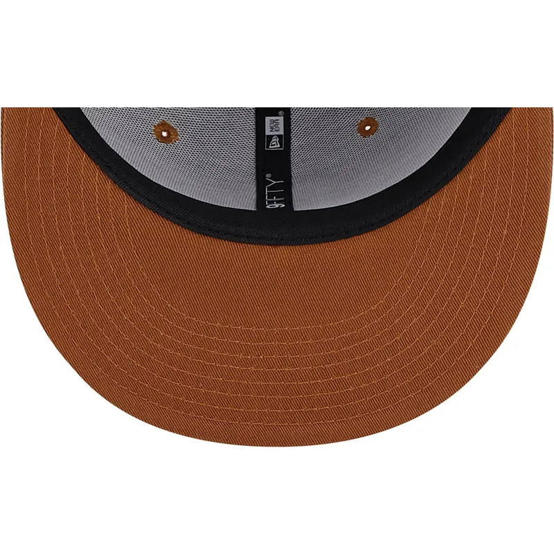 czapki-plana-brazowy-snapback-9fifty-league-essential-new-york-yankees-mlb-new-era czapki-plana-brazowy-snapback-9fifty-league-essential-new-york-yankees-mlb-new-era