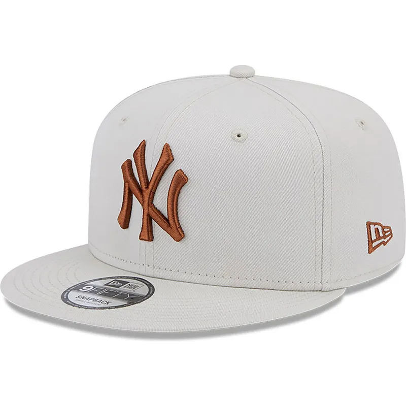 czapki-plana-bezowy-snapback-marron-9fifty-league-essential-new-york-yankees-mlb-new-era
