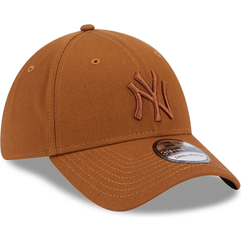 czapki-curva-brazowy-dopasowany-39thirty-league-essential-new-york-yankees-mlb-new-era