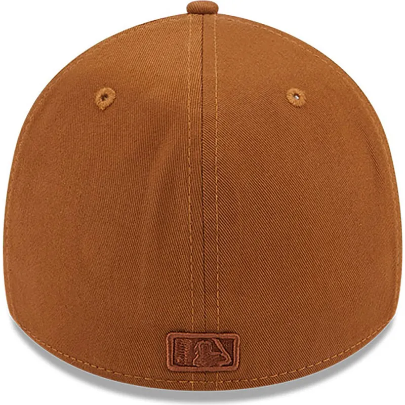 czapki-curva-brazowy-dopasowany-39thirty-league-essential-new-york-yankees-mlb-new-era