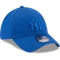 niebieska-czapka-z-zakrzywionym-daszkiem-i-niebieskim-logo-39thirty-league-essential-new-york-yankees-mlb-od-new-era