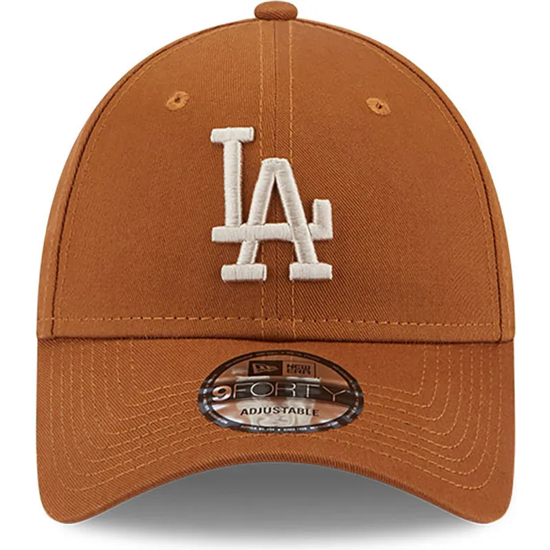 czapki-curva-brazowy-tasma-regulowana-9forty-league-essential-los-angeles-dodgers-mlb-new-era czapki-curva-brazowy-tasma-regulowana-9forty-league-essential-los-angeles-dodgers-mlb-new-era