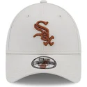 czapki-curva-bezowy-tasma-regulowana-marron-9forty-league-essential-chicago-white-sox-mlb-new-era