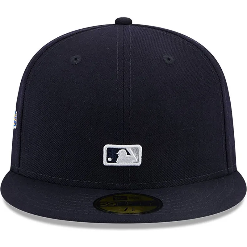 czapki-plana-granatowy-dopasowany-59fifty-reverse-new-york-yankees-mlb-new-era