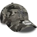 czapki-curva-kamuflaz-tasma-regulowana-9forty-all-over-print-painted-new-york-yankees-mlb-new-era